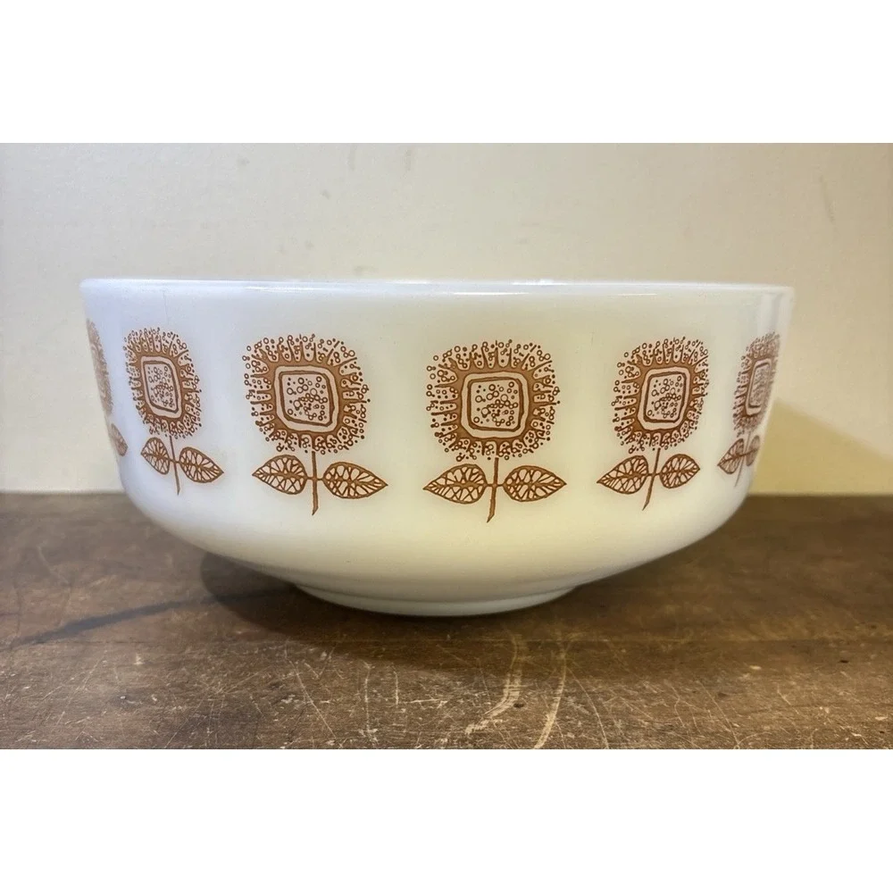 Vintage Federal Milk Glass Mixing Bowl 3 1/2 Quarts Square Sunflowers